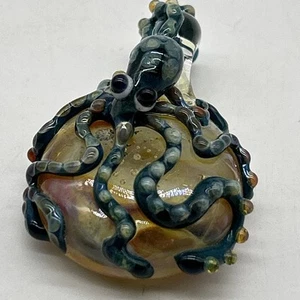 Collar colgante de vidrio arte pulpo detallado único océano vida marina - colgante solamente - Imagen 1 de 9