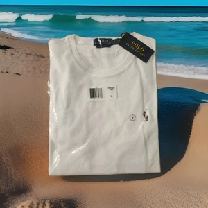 POLO RALPH LAUREN CUSTOM SLIM FIT T-SHIRT MEN'S MEDIUM NWT!! 👀🔥💥🤯 - Picture 1 of 3