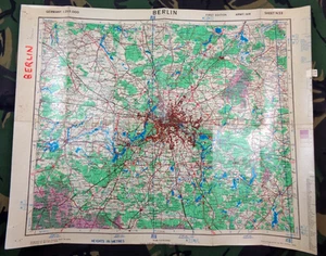 WW2 RARO TANQUE BRITÁNICO / VEHÍCULO BLINDADO DE COMBATE mapa de "BERLÍN" en ALEMANIA - Imagen 1 de 11