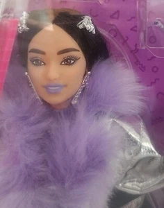 Rare Barbie Mattel Extra Includes 15 Styling Accessories & Cute Pet MOVIE LIKE - Picture 1 of 9