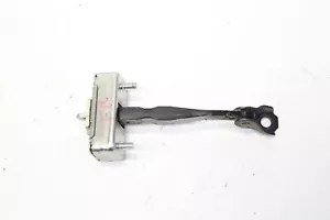 2014-2020 INFINITI Q50 FRONT RIGHT PASSENGER SIDE DOOR CHECK STOPPER LINK OEM - Foto 1 di 4