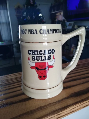 1997 NBA Champions - Chicago Bulls Stein / Mug - Great Shape!! Cover