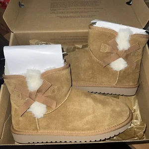 New Victoria Mini Ugg Boots Koolaburra Size 9, Sand Color 1114731 - Picture 1 of 6