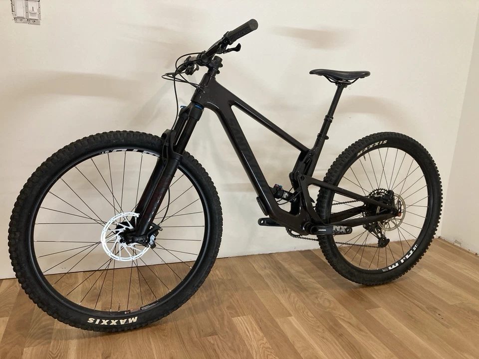 Santa Cruz Tallboy C Carbono R Kit Mediano Foto 1 de 4