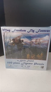 Nuevo rompecabezas sellado MAY FREEDOM FLY FOREVER de Kevin Daniel, 550 piezas 15"x24" Nuevo en caja - Imagen 1 de 7
