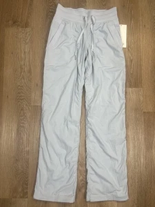 Lululemon Damenhose 4 blau Tanzstudio MR gefüttert schneller Kordelzug mittelhoher Bund Yoga - Bild 1 von 9