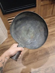 Großer antiker schwerer Messing Kupfer Kochtopf Soßenpfanne reparaturbedürftig L@@k - Bild 1 von 14