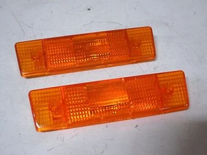 COPPIA PLASTICHE FANALINI FRECCE VOLKSWAGEN PASSAT MK2 - NUOVE - Imagen 1 de 1