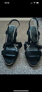 black and gold heeled sandals - Picture 1 of 3