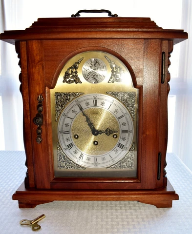VTG Emperor Tempus Fugit FRANZ HERMLE Westminster Chime Mantel Clock - WORKS Cover