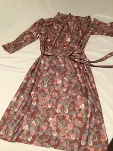 Ms. Sugar Vintage Dress~70s 80s~Pink Print~8~High Collar~Off Centered Buttons - Picture 1 of 12