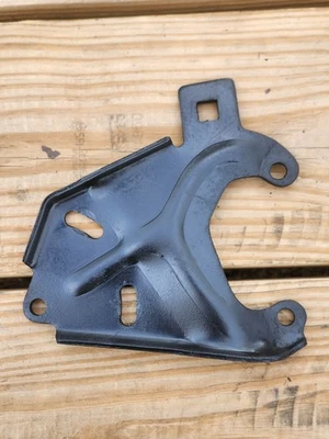 1971-72 Buick Skylark GS Riviera 350 455 V8 used power steering bracket 455 A350 - Image 1 of 3