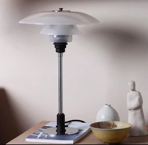 Poul Henningsen PH 3.5/2.5 table lamp. Louis Poulsen, 1930’s - Picture 1 of 8