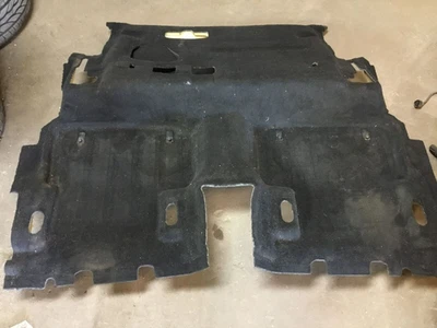 Land Rover Discovery Sport 2015 Rear Middle Floor Carpet Mat Liner Cover 15-19:O - Image 1 of 4