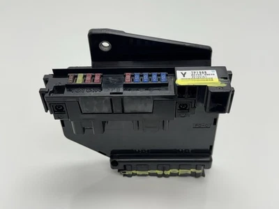 Toyota Highlander 2008 2009 híbrido bloque de conexiones módulo de caja de fusibles 82720-48070 Foto 1 de 4