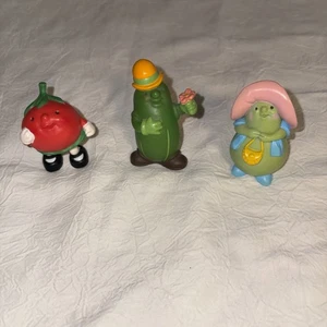 Vintage Avon Somersaults Fruit Toys 1980’s Tomato Pear Cucumber Figures Lot Of 3 - Bild 1 von 11