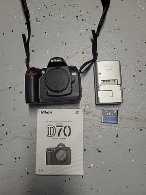 Cámara digital Nikon D70 6,1 MP SLR - negra (solo cuerpo). Probado Excelente Estado Foto 1 de 4
