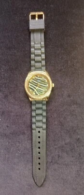 Reloj a Rayas Tigre Acentos Diamante Negro Oro Banda Silicona Batería Nueva Foto 1 de 4