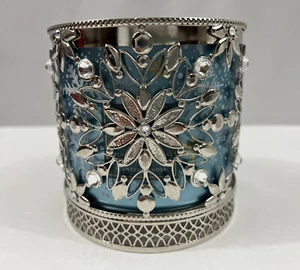 Bath & and Body Works Glamorous Snowflakes Silver 3-Wick Candle Holder Sleeve - Picture 1 of 6