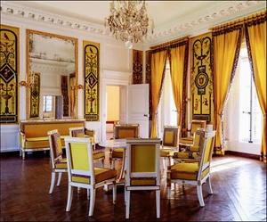 2020 Print Queen Marie Antoinette House Yellow Le Grand Salon Jaune Bild - Bild 1 von 3