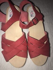 New MAGUBA of SWEDEN Bologna WOMEN'S CLOGS WOODEN SANDALS SHOES Red Size 39