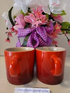 Taza de café de gres Le Creuset (juego de 2) 12 oz ~ rojo cerises ~ ¡Nueva! - Imagen 1 de 3