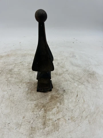 Vintage style cast iron finial Flag pole fence topper spear Cover