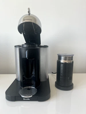 Кофемашина и эспрессо-машина Nespresso Vertuo Breville + вспениватель молока Aeroccino3 - Изображение 1 из 4