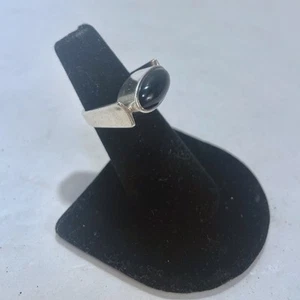 Navajo Modernist Sterlingsilber & Onyx Cabochon Ring von Edison Sandy Smith - Bild 1 von 8