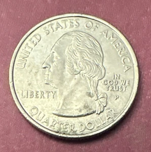 2000-P Massachusetts State Quarter - Picture 1 of 2