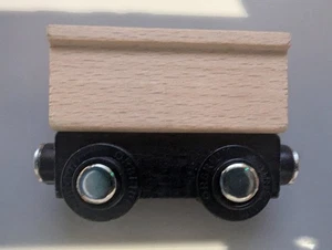 Orbrium Toys 22290WT Treno Magnetico in Legno Non Decorato Auto - Foto 1 di 1