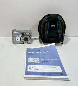 Sony Cyber-shot Carl Zeiss DSC-S60 Digital Camera Silver +4GB Memory Stick & Bag - Picture 1 of 14