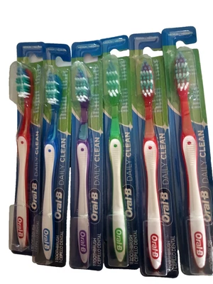 Oral-B Daily Clean Manual Toothbrush Medium 6 Ct ASSORTED - Image 1 of 4