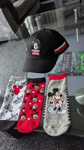 Disney Mickey Mouse Trainer Socks x 3 Ladies SIZE 4-8 & One size Baseball Cap - Picture 1 of 10