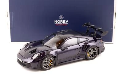 Pacchetto 1:18 Norev Porsche 911 (992) GT3 RS Weissach 2022 PTS viola metallizzato  - Immagine 1 di 4
