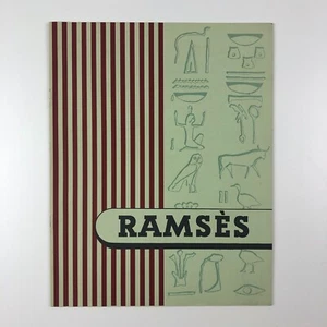 Type specimen booklet for the Fonderie Typographique Français ‘RAMSES’ typeface - Foto 1 di 11