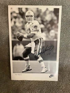 Vintage (1996) Dan Marino Autographed Miami Dolphins 9 By 7 100% Authentic - Picture 1 of 3
