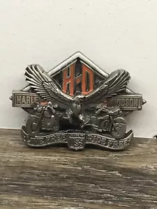 Vintage 1991 Harley Davidson "Live Free, Ride Free" Baron Messing Gürtelschnalle USA - Bild 1 von 3