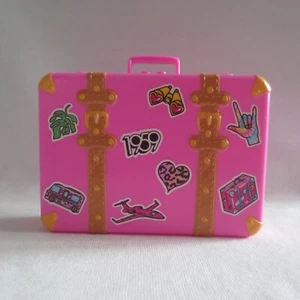 NEU! 2023 Barbie Extra Fly Safari Mode Reisepuppe rosa Koffer ~ Gepäck - Bild 1 von 6