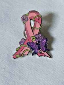 Lila Schmetterling Blumen ROSA BAND Brustkrebs Bewusstsein Anstecknadel Tac Neu - Bild 1 von 2