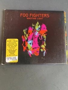 CD Wasting Light de Foo Fighters - Copia promocional rara, sin cinta analógica - Imagen 1 de 6