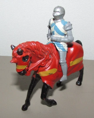 Caballero y caballo medieval vintage de metal fundido Timpo Toys Foto 1 de 4
