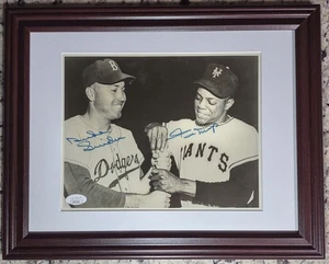 Foto de béisbol firmada por Willie Mays y Duke Snider autografiada enmarcada 8x10 certificado de autenticidad JSA - Imagen 1 de 5