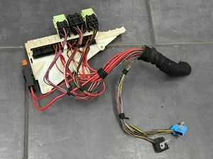 Relaishalter BMW 5er E39 Sicherungskasten Sicherungsbox Halter Relais 8371884 - Picture 1 of 7