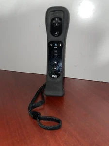 Nintendo Wii Official Black Remote With Motion Plus Adapter/Strap/Sleeve RVL-003 - Picture 1 of 8