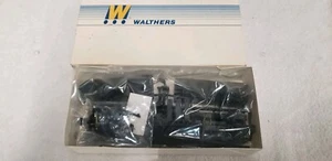 HO SCALE WALTHERS P&L.E. PITTSBURGH & LAKE ERIE CUSHION COIL CAR #932-3853๐ฅ๐ฅ๐ฅ - Picture 1 of 3