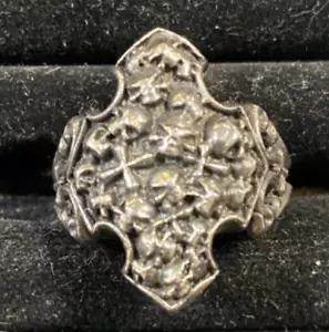 Fashion Jewellery Size 13 / Z 1/2 Pewter Skulls & Bones Ring NEW - Bild 1 von 2