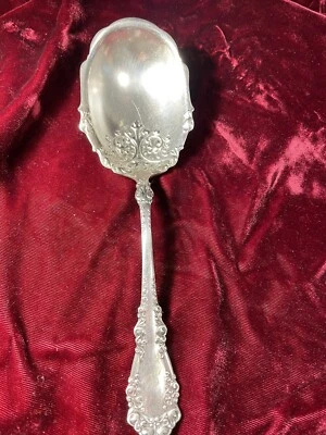 GRAN CUCHARA DE BAYAS DE PLATA ROCOCÓ DE LUJO o CAZUELA o SERVIDOR DE ENTRADA con MONO Foto 1 de 4