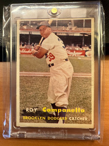 1957 Topps Roy Campanella Baseball Card #210. Very Nice!  Dodgers