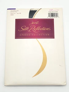Vtg Hanes Silk Reflections Tailored Rib Control Top Pantyhose E77 Size AB Forest - Picture 1 of 8